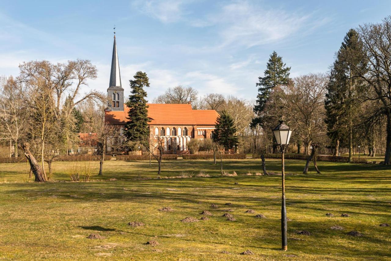Klostergartenhotel Marienfliess Stepenitz 外观 照片